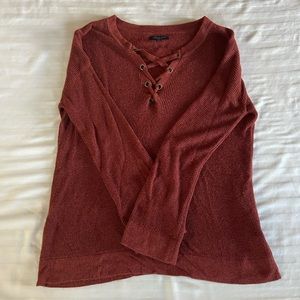 American Eagle Rust Colored Sweater Size Large